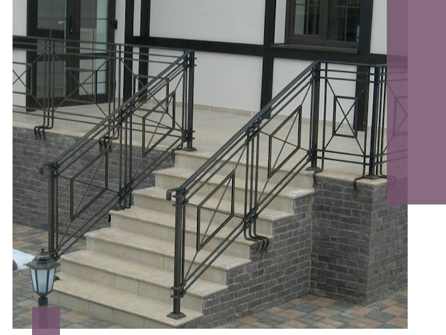 Перила для крыльца в Наро-Фоминске — монтаж, изготовление и установка