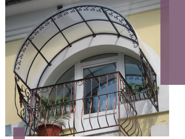 Козырьки над балконом в Наро-Фоминске — изготовление и монтаж