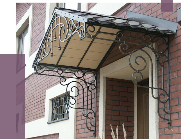 Двускатные козырьки в Наро-Фоминске под ключ от 12806 руб.