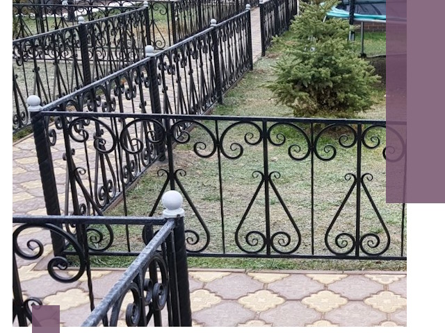 Кованые газонные ограждения под ключ в Наро-Фоминске